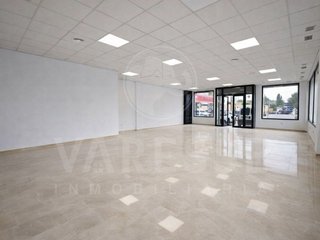 Local comercial en venta en Gines