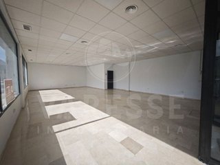 Local comercial en venta en Gines