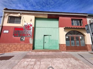 Local comercial en venta en La Banda - Campo de Fútbol en Chiclana de la Frontera