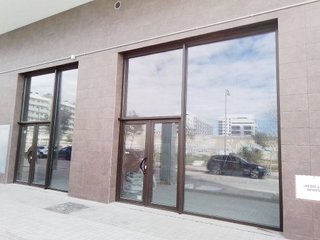 Local comercial en alquiler en Port en Badalona