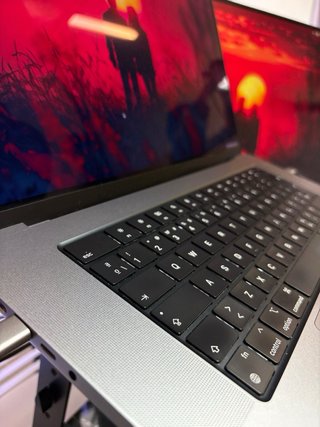 MacBook Pro M1 PRO/ 2021 16GB RAM/500GB SSD