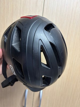 Casco Negro con Luz LED