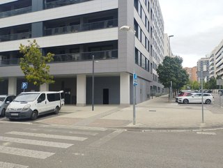 Local comercial en alquiler en Lezkairu en Pamplona