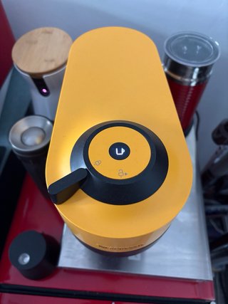 Cafetera Nespresso Vertuo Pop Mango