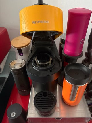 Cafetera Nespresso Vertuo Pop Mango