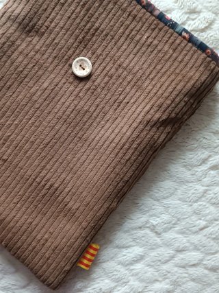 Funda de libro acolchada