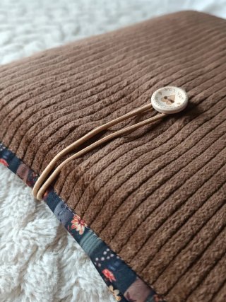 Funda de libro acolchada