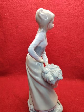 Figura Nao by Lladro