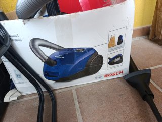 Aspiradora Bosch Roja