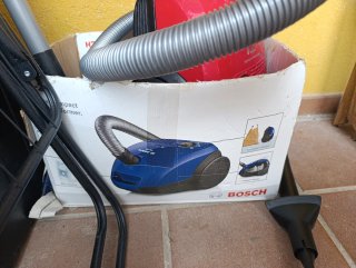Aspiradora Bosch Roja