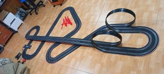 Scalextric compact circuito de 10,92 metros. Calcu