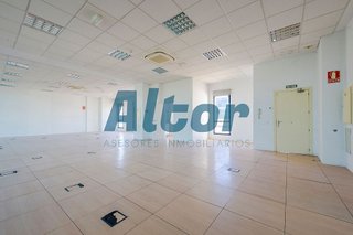 Oficina en venta en Los Olivos - Los Ángeles - Perales del río en Getafe