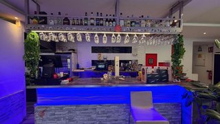 Bar en venta en Zona Puerto Deportivo en Fuengirola