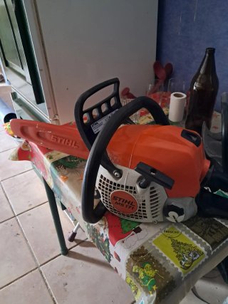 Motodierra y cortasetos Stihl