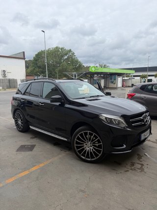 Mercedes-Benz  GLE 2016