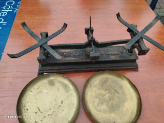 Balanza antigua de 10 kilos