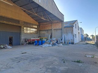 Nave industrial en venta en Requena