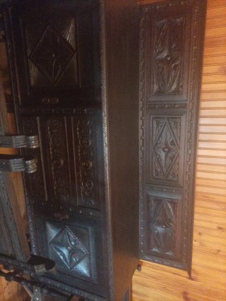 Mueble de salón antiguo de madera