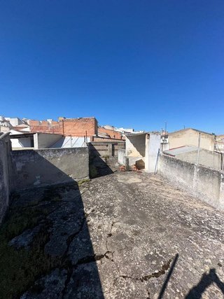 Edificio en venta en Mengíbar