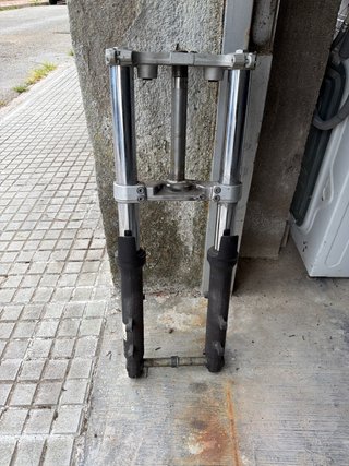Horquilla TMAX 2012
