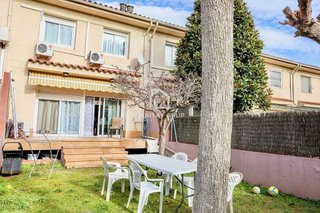 Casa adosada en venta en Domeny - Fontajau - Taialà en Girona