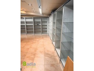 Local comercial en alquiler en Instituts - Universitat en Lleida