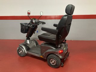 Scooter eléctrico movilidad reducida
