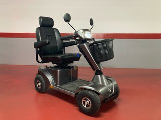 Scooter eléctrico movilidad reducida