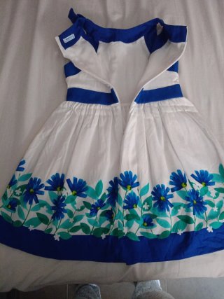 Vestido Mayoral blanco flores azules