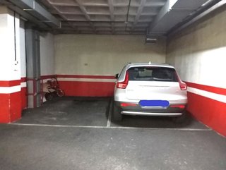 Garaje en alquiler en El Llano en Gijón