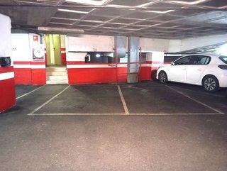 Garaje en alquiler en El Llano en Gijón