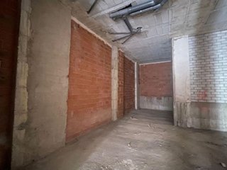 Local comercial en venta en Carcaixent