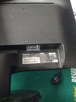 Monitor Philips 18 Negro (Solo pago a mano)