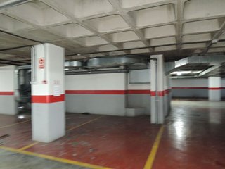 Garaje en venta en La Buhaira en Sevilla