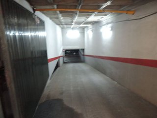 Garaje en venta en La Buhaira en Sevilla