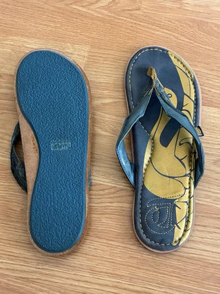 Chanclas Onitsuka Tiger Piel Doradas/azules