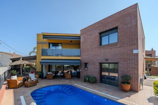 Chalet en venta en Sta. Clotilde - Fenals en Lloret de Mar