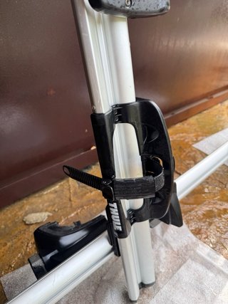 Barras techo y 2 portabicis Thule. Perfecto estado