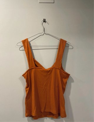 Camiseta H&M naranja tirantes anudados