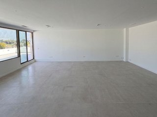 Oficina en alquiler en Nueva Andalucía centro en Marbella