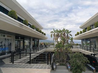 Oficina en alquiler en Nueva Andalucía centro en Marbella