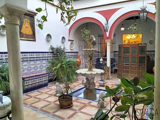Chalet en venta en Carmona