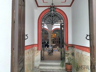 Chalet en venta en Carmona