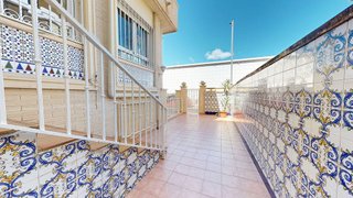 Casa adosada en venta en Elda