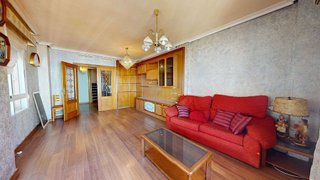 Casa adosada en venta en Elda