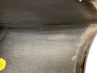 Moldura  parachoques tra dcho Renault