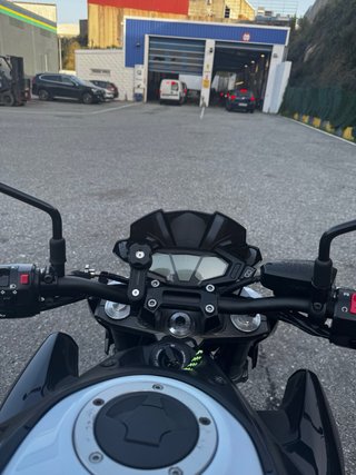 Kawasaki Z800 ABS Naked Negra/Verde/Blanca A2