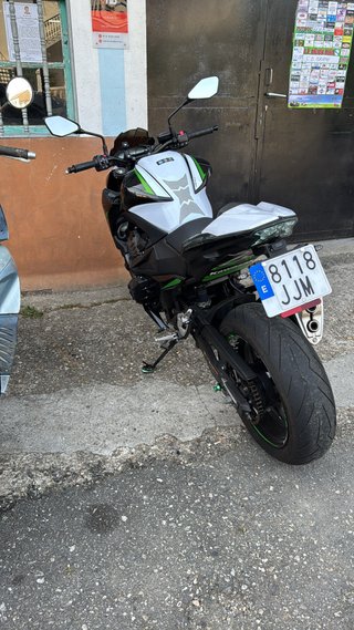 Kawasaki Z800 ABS Naked Negra/Verde/Blanca A2