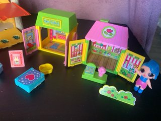Castillo y casitas miniatura Disney todo 15€