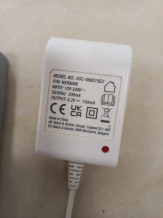 ASPIRADORA DE MANO BLACK+DECKER INALÁMBRICA